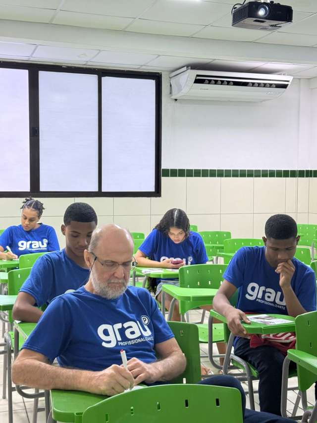Grau