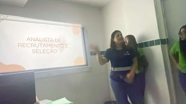 Grau
