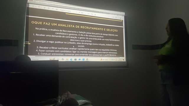 Grau