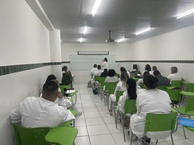 Grau