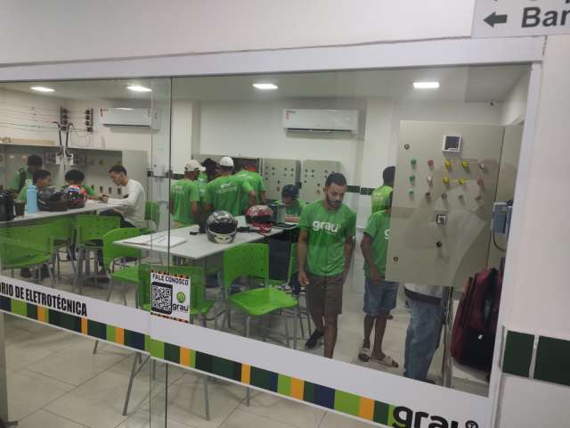 Grau