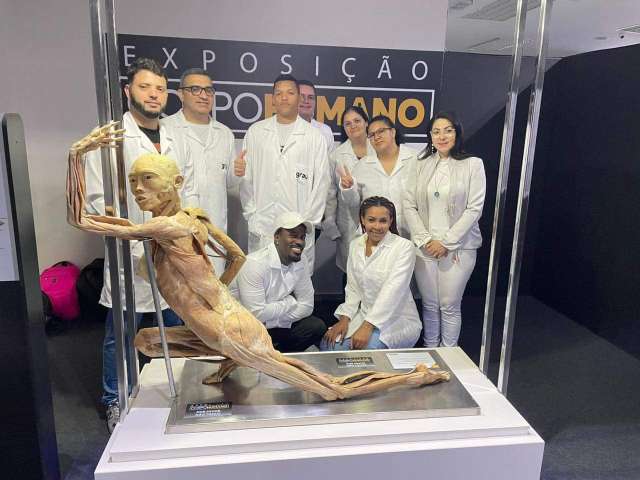 Grau