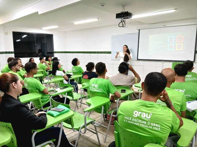 Grau