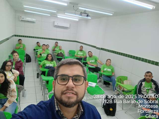 Grau