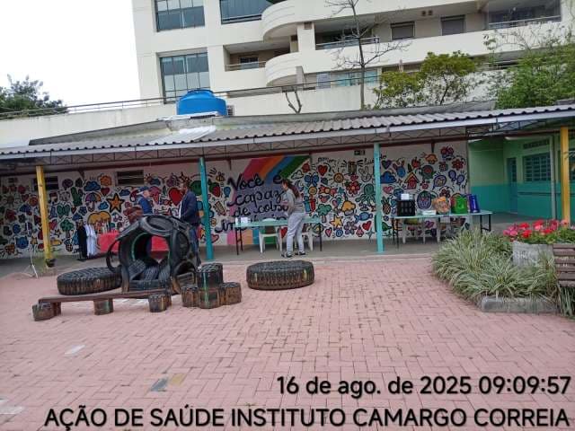 Grau