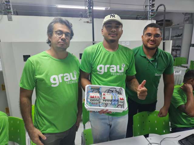 Grau