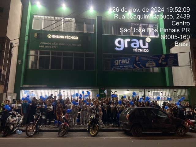 Grau
