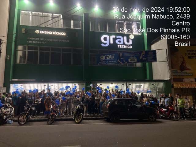 Grau
