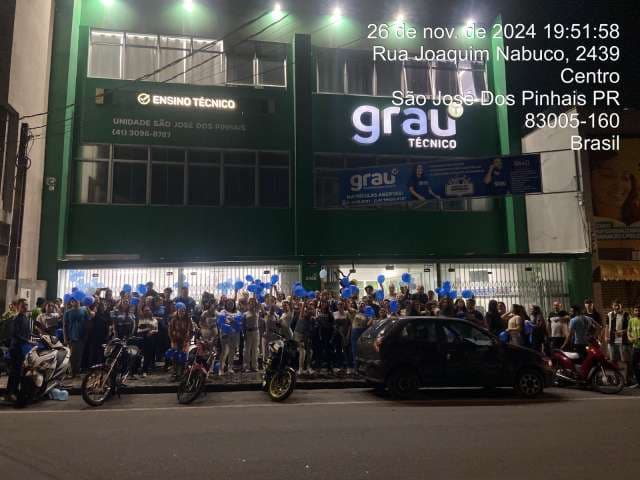 Grau
