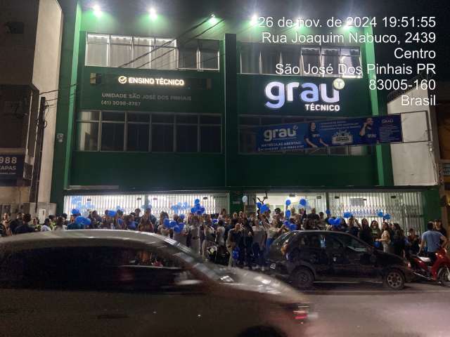 Grau