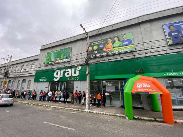 Grau