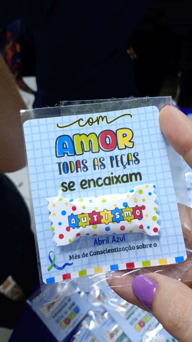 Grau