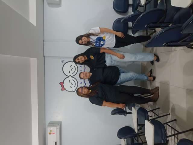Grau