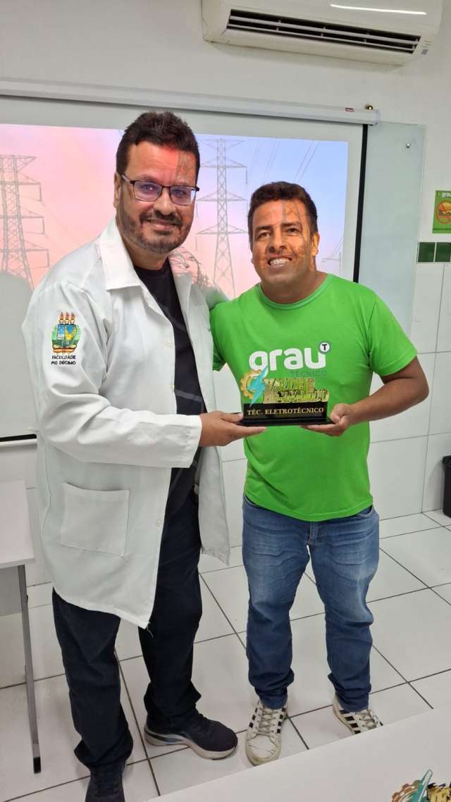 Grau