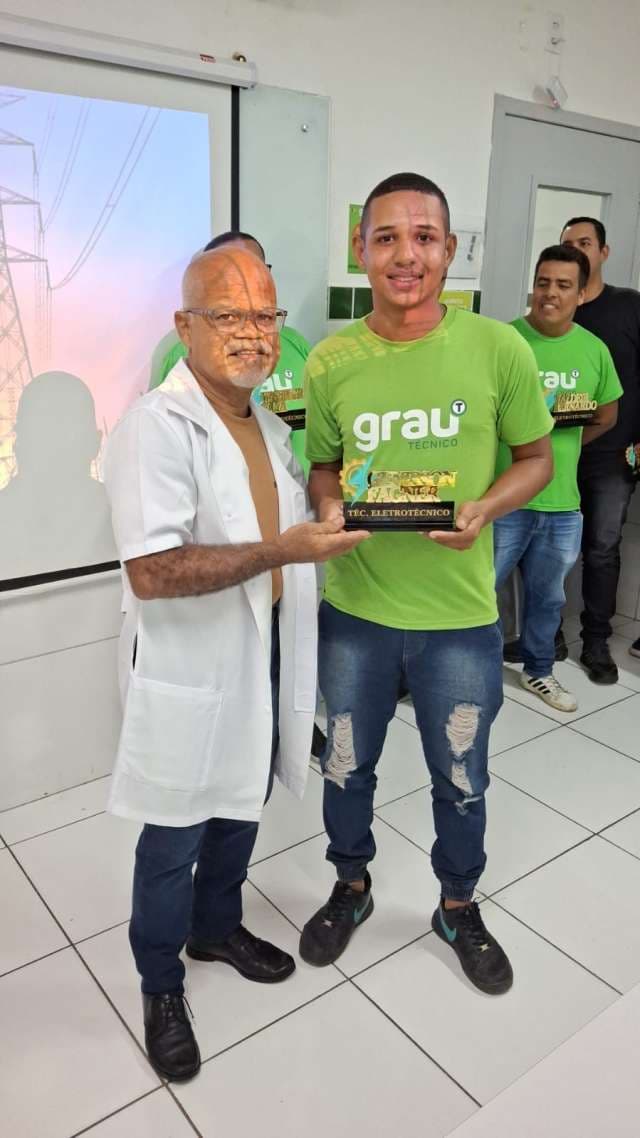 Grau