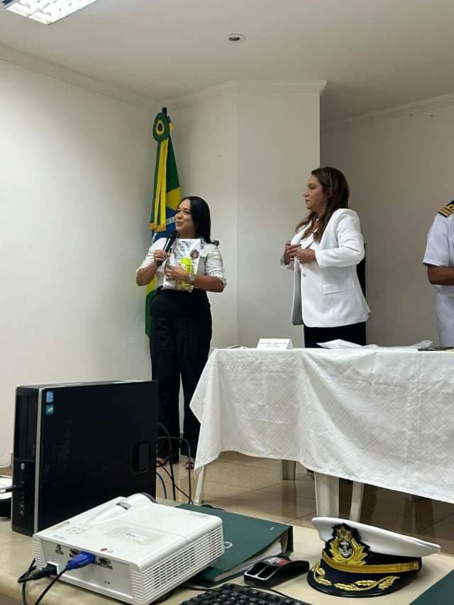 Grau