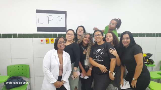 Grau