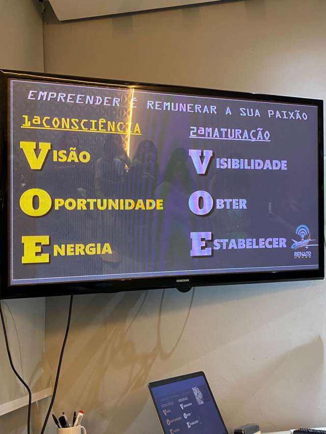 Grau