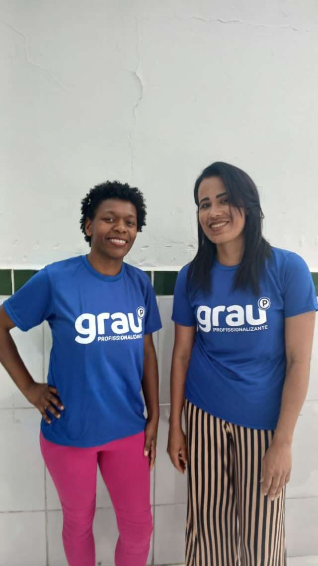 Grau