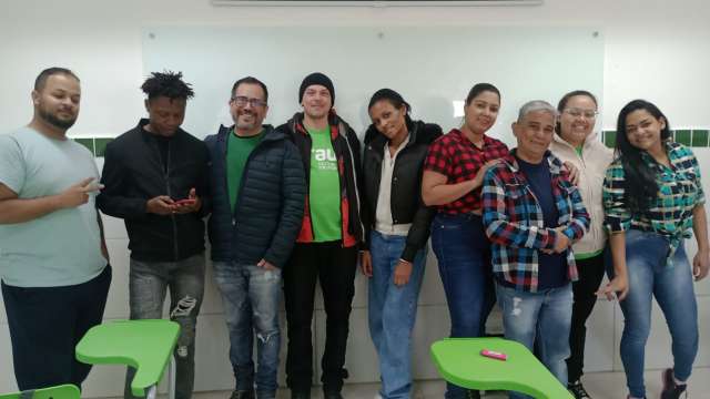 Grau