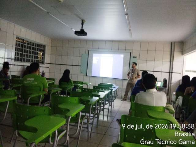 Grau