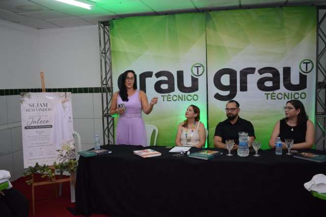 Grau