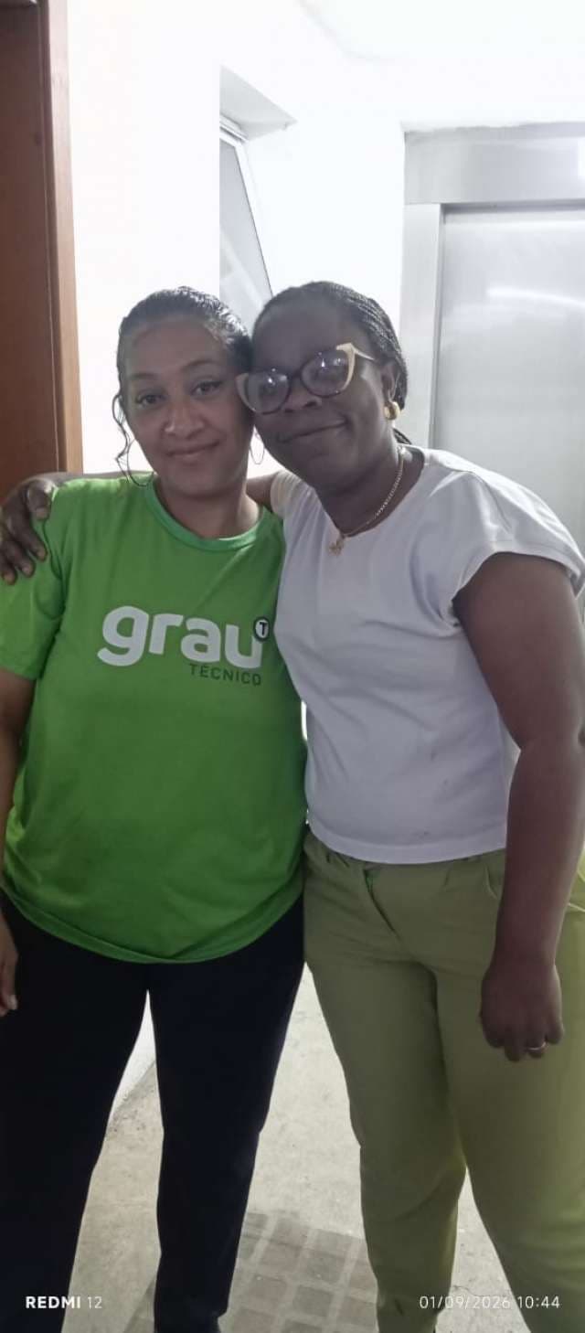 Grau