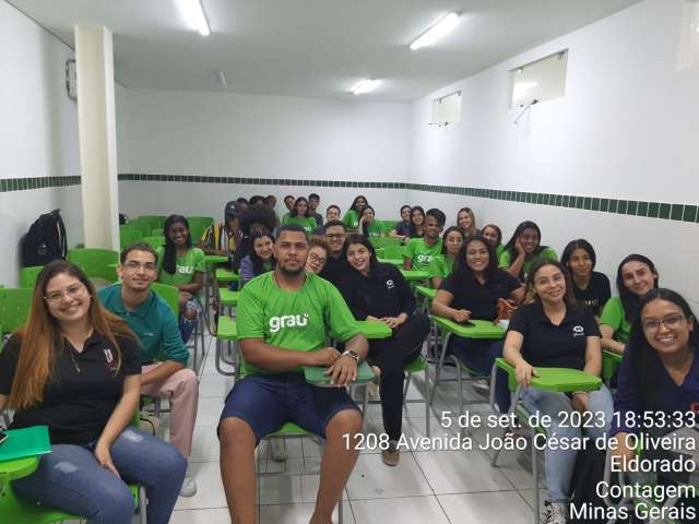 Grau