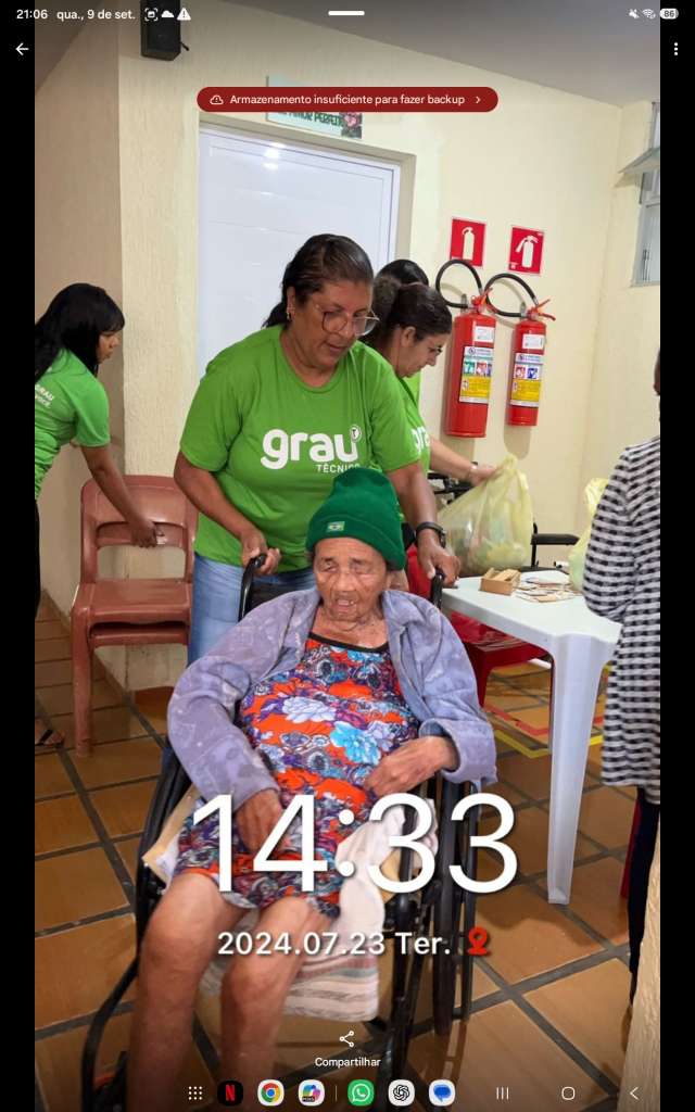 Grau