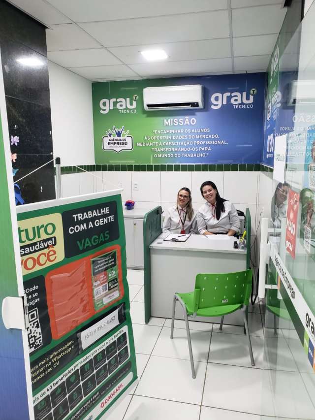 Grau