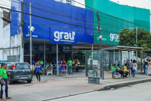Grau