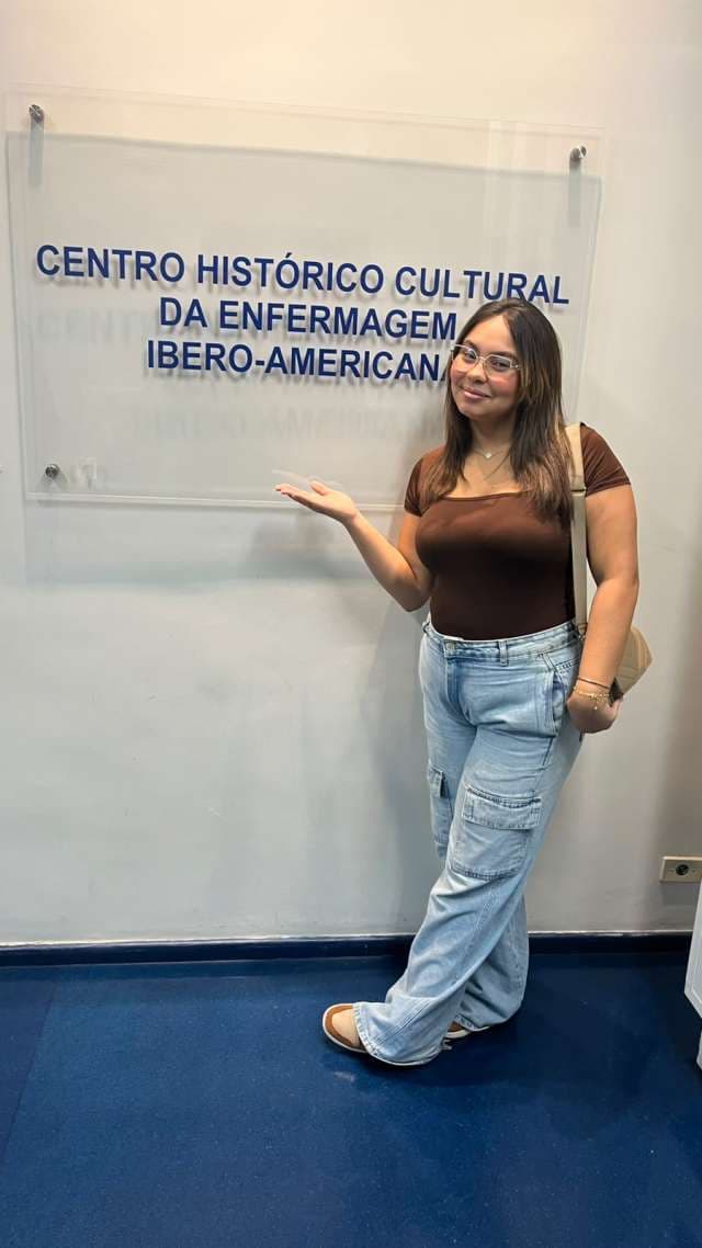 Grau