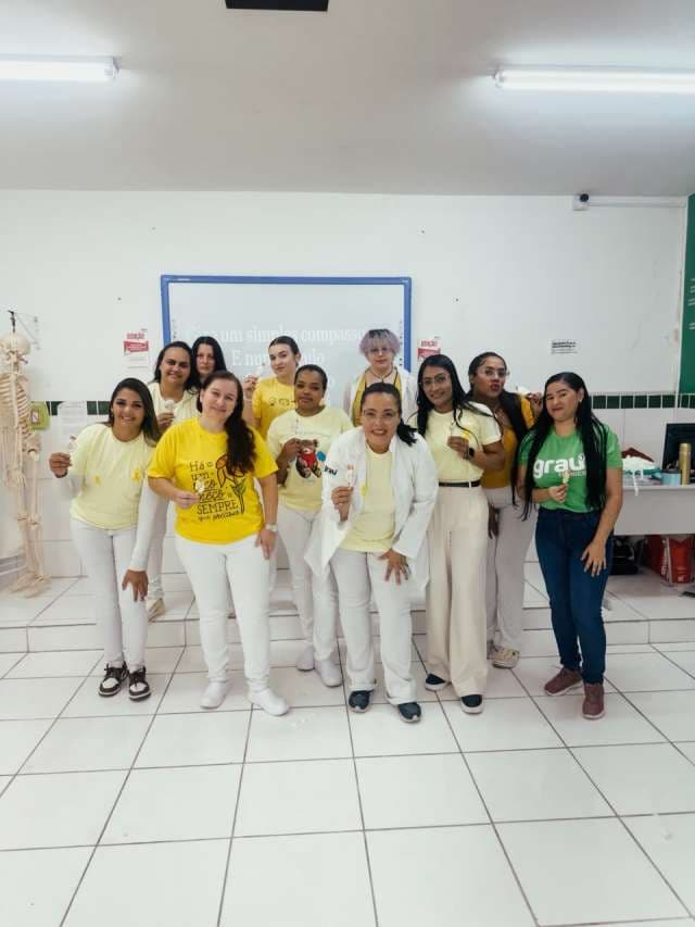 Grau