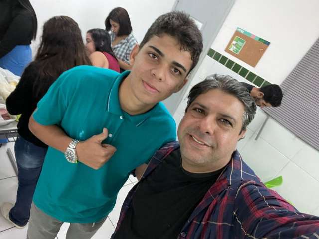 Grau