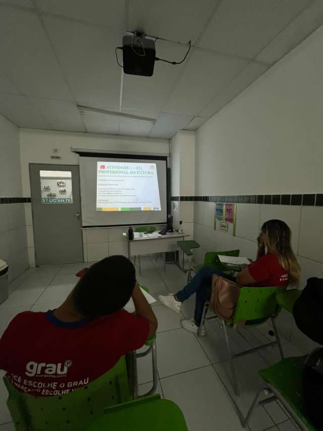 Grau