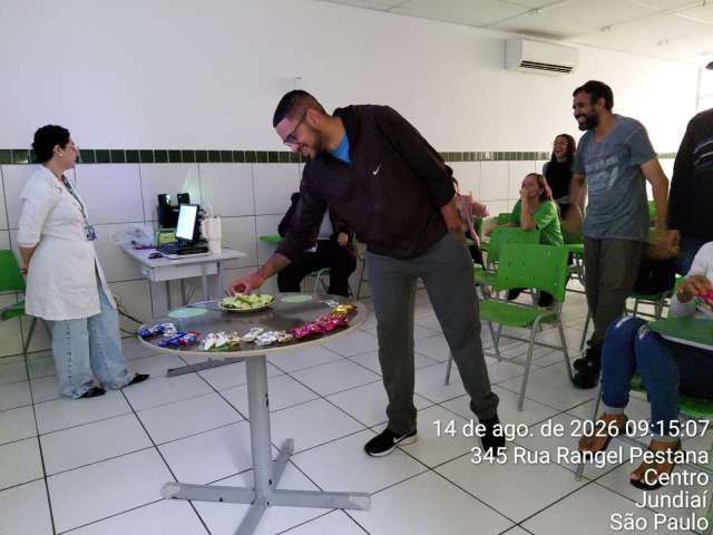 Grau