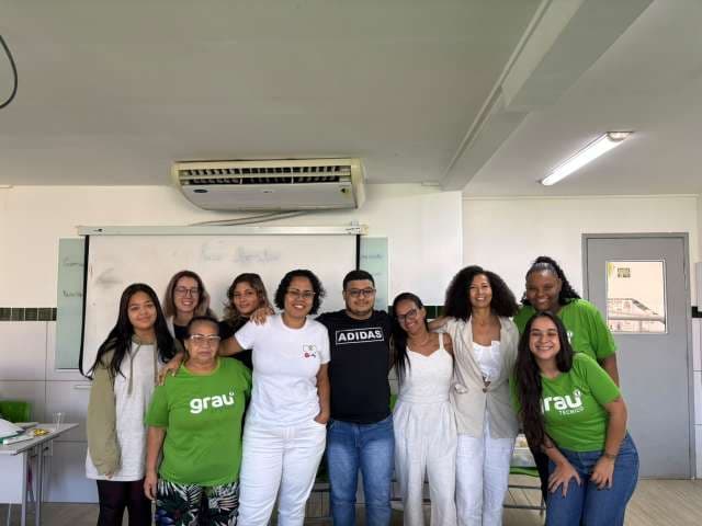 Grau