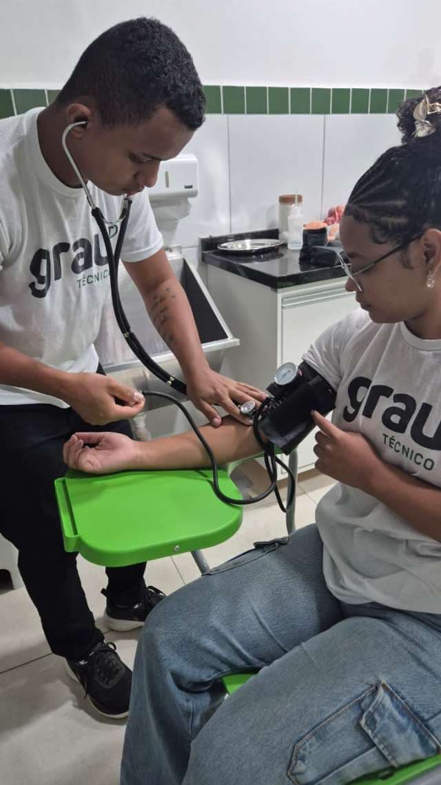 Grau