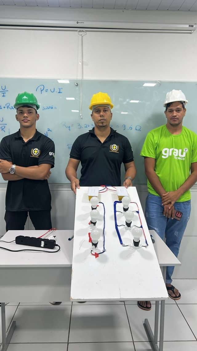 Grau