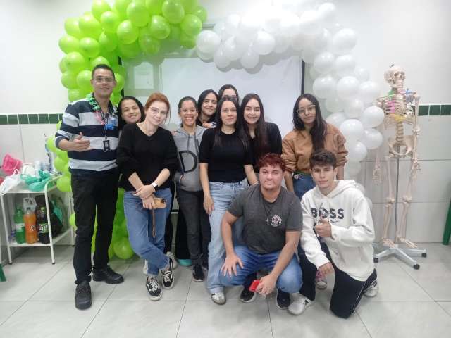 Grau