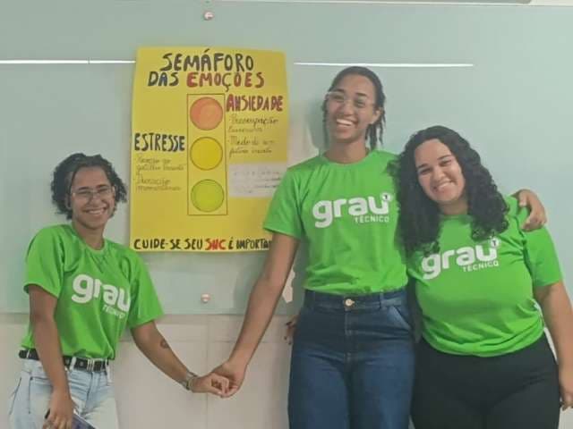 Grau