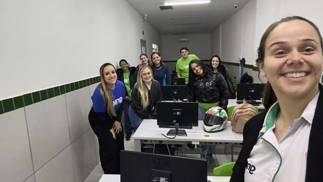 Grau