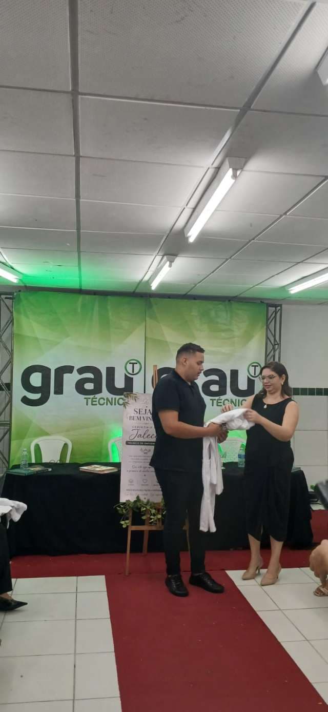 Grau