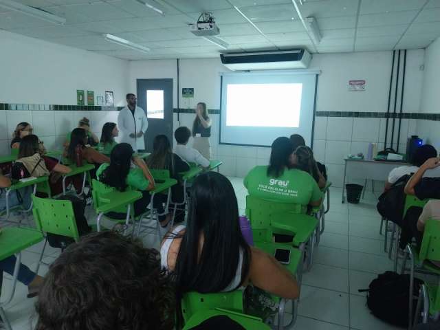 Grau